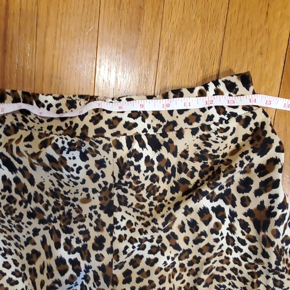 Jupree Cheetah Print Palazzo Pants - Picture 4 of 6